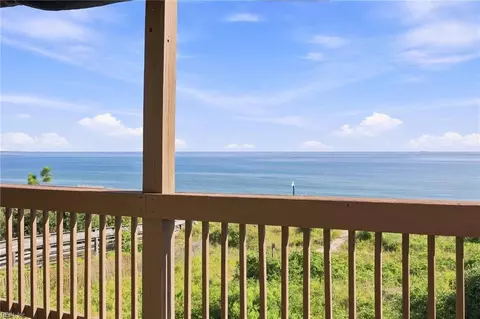 View/Area - 1300 E Ocean View Ave #D, Norfolk, VA 23503 photo 7 of 17