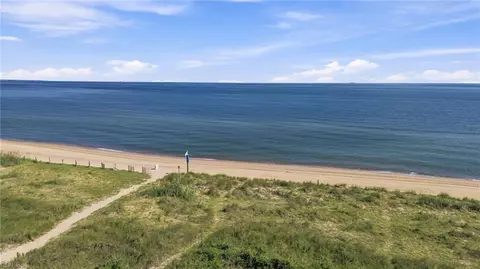 View/Area - 1300 E Ocean View Ave #D, Norfolk, VA 23503 photo 11 of 17