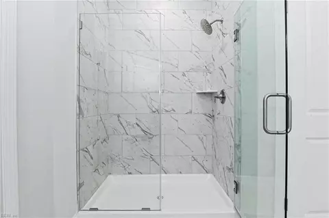 Bath - 2114 Edwin Dr, Chesapeake, VA 23322 photo 2 of 6