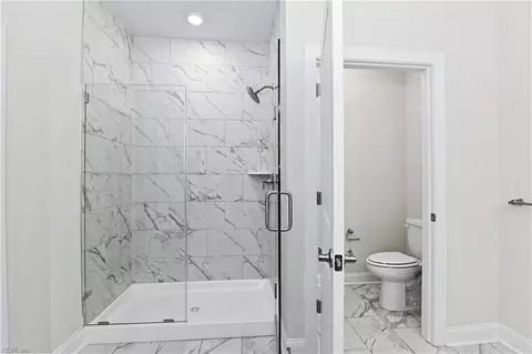 Bath - 2114 Edwin Dr, Chesapeake, VA 23322 photo 1 of 6