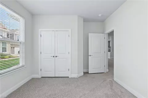 Bedroom - 2114 Edwin Dr, Chesapeake, VA 23322 photo 3 of 6