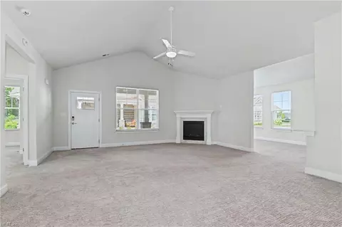 Living - 2114 Edwin Dr, Chesapeake, VA 23322 photo 2 of 5