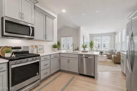 Kitchen - 2114 Edwin Dr, Chesapeake, VA 23322 photo 1 of 5