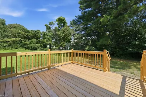Exterior - 24 Langston Blvd #A, Hampton, VA 23666 photo 4 of 6