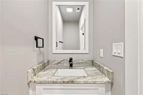 Bath - 24 Langston Blvd #A, Hampton, VA 23666 photo 4 of 8