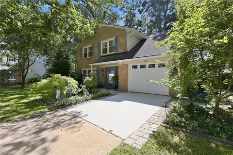 Exterior - 1050 Windjammer Dr, Hampton, VA 23669 photo 5 of 16