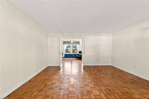 Living - 1050 Windjammer Dr, Hampton, VA 23669 photo 3 of 6