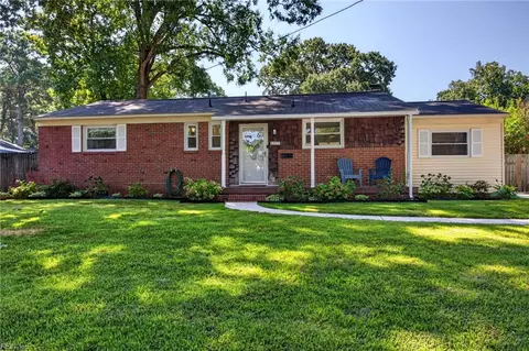 1377 Bailey St, Norfolk, VA 23518