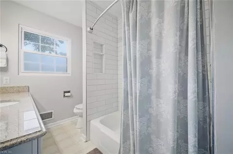 Bath - 1234 Modoc Ave, Norfolk, VA 23503 photo 3 of 5