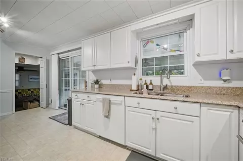 Kitchen - 1234 Modoc Ave, Norfolk, VA 23503 photo 4 of 4