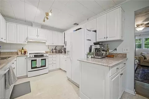 Kitchen - 1234 Modoc Ave, Norfolk, VA 23503 photo 2 of 4