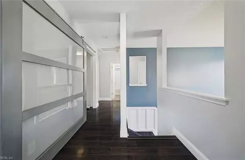 Entry Way - 2809 Cistern Cir, Chesapeake, VA 23323 photo 3 of 3