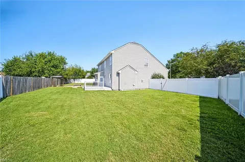 Exterior - 2809 Cistern Cir, Chesapeake, VA 23323 photo 2 of 7