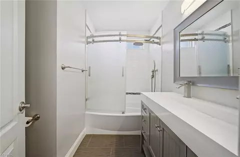 Bath - 2809 Cistern Cir, Chesapeake, VA 23323 photo 3 of 4