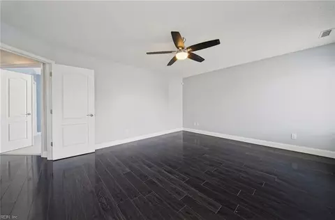 Bedroom - 2809 Cistern Cir, Chesapeake, VA 23323 photo 3 of 9
