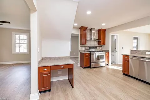 Kitchen - 1911 E Bayview Blvd, Norfolk, VA 23503 photo 1 of 6