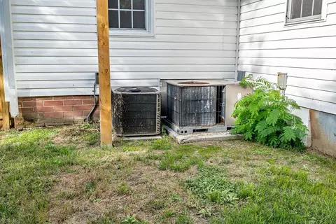 Exterior - 1911 E Bayview Blvd, Norfolk, VA 23503 photo 16 of 22