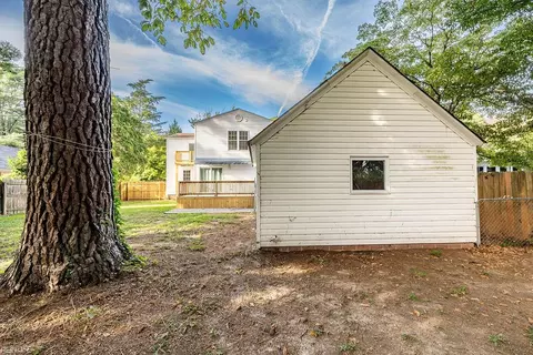 Exterior - 1911 E Bayview Blvd, Norfolk, VA 23503 photo 9 of 22
