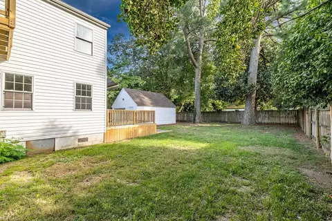 Exterior - 1911 E Bayview Blvd, Norfolk, VA 23503 photo 6 of 22
