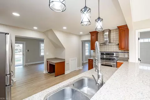 Kitchen - 1911 E Bayview Blvd, Norfolk, VA 23503 photo 6 of 6