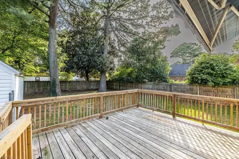 Exterior - 1911 E Bayview Blvd, Norfolk, VA 23503 photo 4 of 22