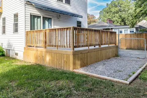 Exterior - 1911 E Bayview Blvd, Norfolk, VA 23503 photo 13 of 22