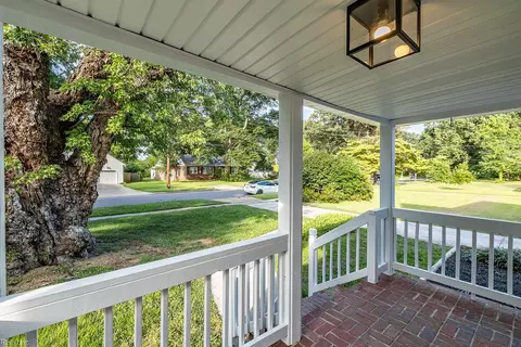 Exterior - 1911 E Bayview Blvd, Norfolk, VA 23503 photo 20 of 22