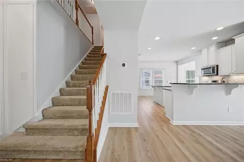 Entry Way - 3109 Codorus St, Chesapeake, VA 23323 photo 2 of 7