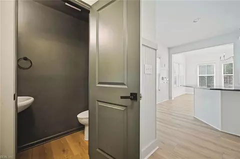 Entry Way - 3109 Codorus St, Chesapeake, VA 23323 photo 6 of 7