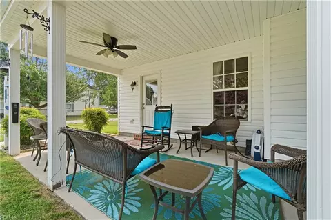 Exterior - 1332 Hazel Ave, Chesapeake, VA 23325 photo 3 of 7