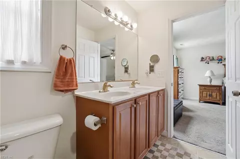 Bath - 1332 Hazel Ave, Chesapeake, VA 23325 photo 3 of 4