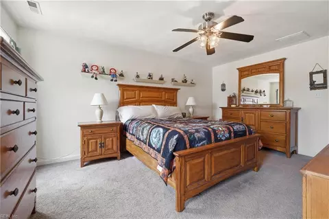 Bedroom - 1332 Hazel Ave, Chesapeake, VA 23325 photo 2 of 7
