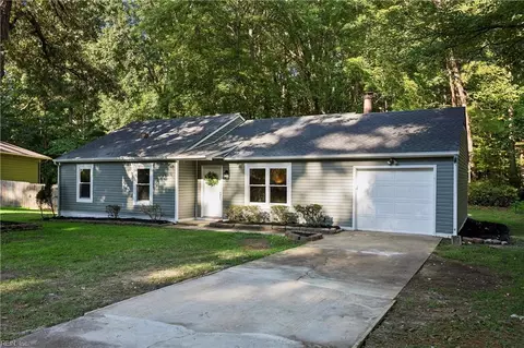 241 Batson Dr, Newport News, VA 23602