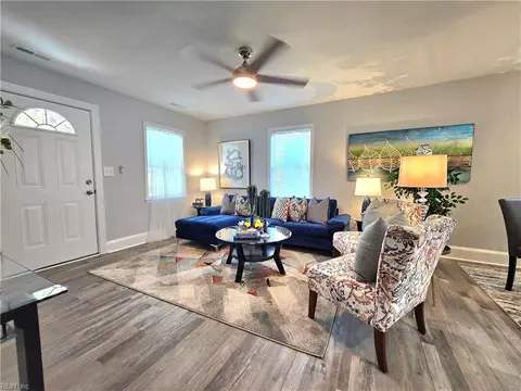 Living - 1128 Wright Ave, Chesapeake, VA 23324 photo 4 of 4