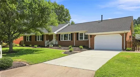 5225 W Randolph Ct, Virginia Beach, VA 23464