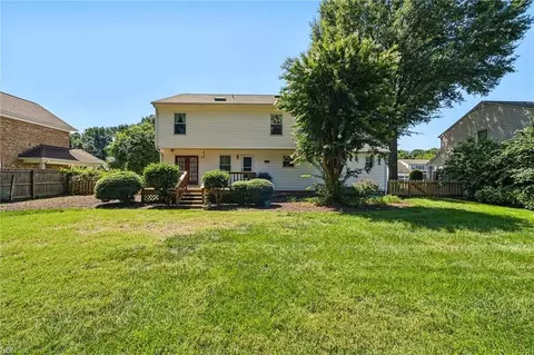 Exterior - 211 Woodburn Dr, Hampton, VA 23664 photo 6 of 7