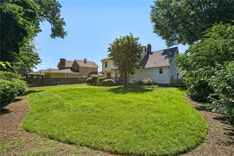 Exterior - 211 Woodburn Dr, Hampton, VA 23664 photo 7 of 7