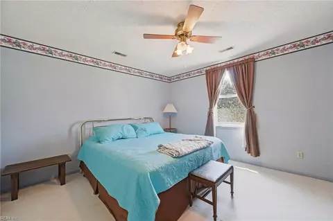 Bedroom - 211 Woodburn Dr, Hampton, VA 23664 photo 6 of 10