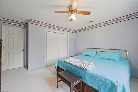 Bedroom - 211 Woodburn Dr, Hampton, VA 23664 photo 7 of 10