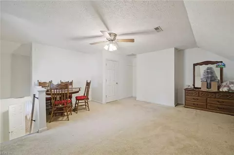 Entry Way - 211 Woodburn Dr, Hampton, VA 23664 photo 2 of 2