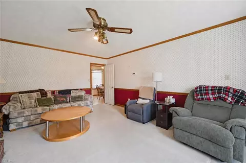 Living - 211 Woodburn Dr, Hampton, VA 23664 photo 3 of 4