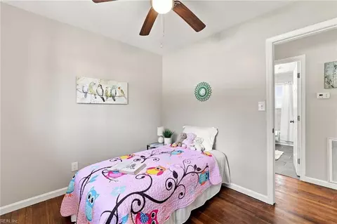 Bedroom - 537 Greenbriar Ave, Hampton, VA 23661 photo 1 of 6