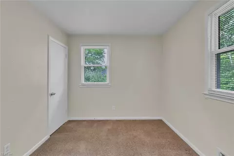 Bedroom - 4567 Dora Cir, Norfolk, VA 23513 photo 10 of 11