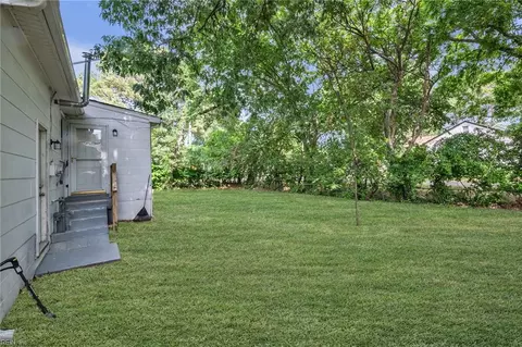 Exterior - 4567 Dora Cir, Norfolk, VA 23513 photo 2 of 3
