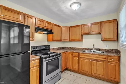 Kitchen - 4567 Dora Cir, Norfolk, VA 23513 photo 2 of 3
