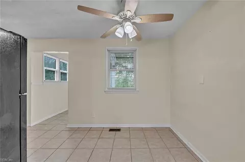 Entry Way - 4567 Dora Cir, Norfolk, VA 23513 photo 2 of 3