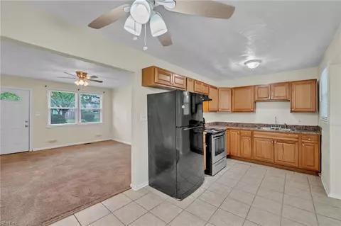 Entry Way - 4567 Dora Cir, Norfolk, VA 23513 photo 1 of 3