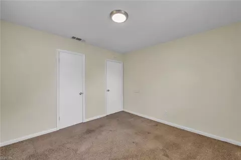 Bedroom - 4567 Dora Cir, Norfolk, VA 23513 photo 8 of 11