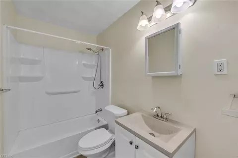 Bath - 4567 Dora Cir, Norfolk, VA 23513 photo 1 of 2