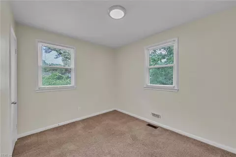 Bedroom - 4567 Dora Cir, Norfolk, VA 23513 photo 9 of 11